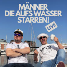 Männer, die aufs Wasser starren!